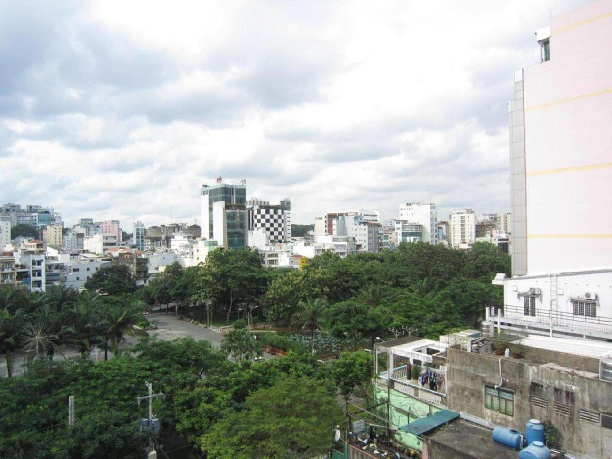 Hotel RedDoorz @ Pham Ngu Lao Street 3 Ho Chi Minh Zewnętrze zdjęcie